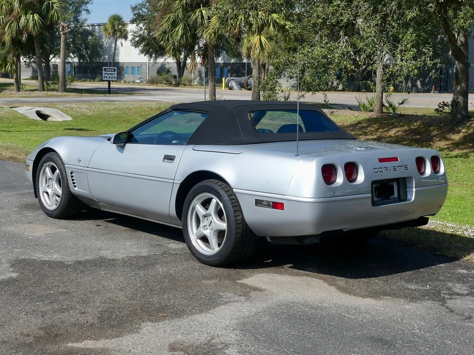1996 Chevrolet Corvette C4 - Image 18 of 21