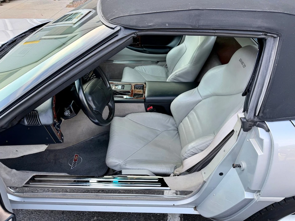 1996 Chevrolet Corvette C4 - Image 6 of 21