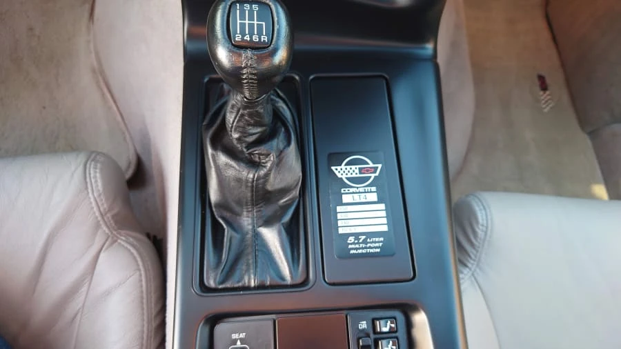 1996 Chevrolet Corvette C4 - Image 5 of 12