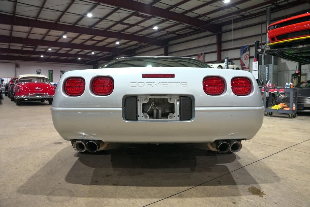 1996 Chevrolet Corvette C4 - Image 7 of 12