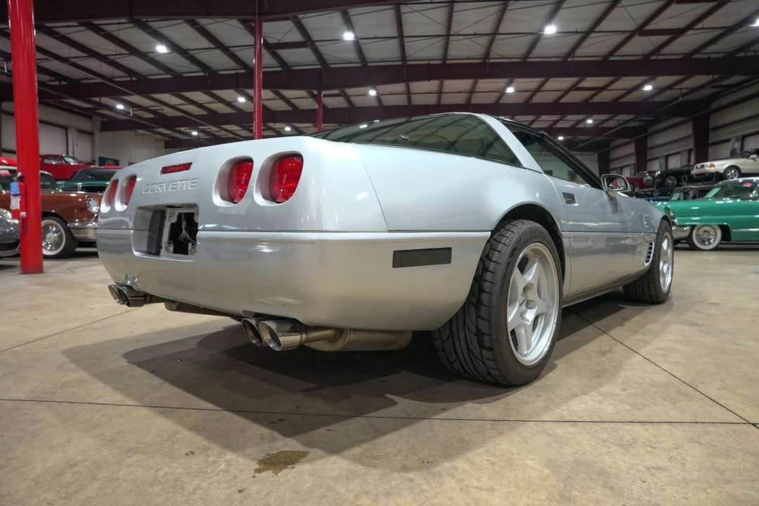 1996 Chevrolet Corvette C4 - Image 8 of 12