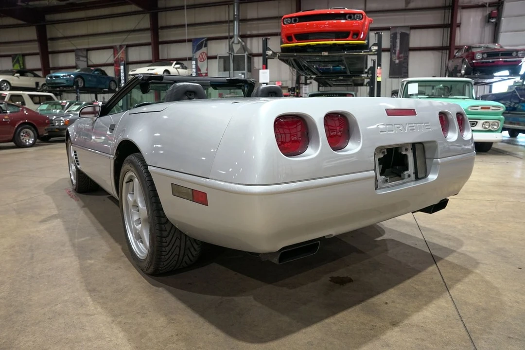 1996 Chevrolet - Image 6 of 31