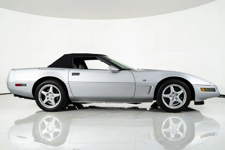 1996 Chevrolet Corvette C4 - Image 17 of 21