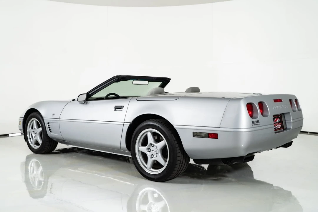 1996 Chevrolet Corvette C4 - Image 10 of 12
