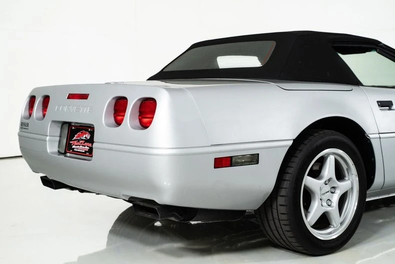1996 Chevrolet Corvette C4 - Image 16 of 21