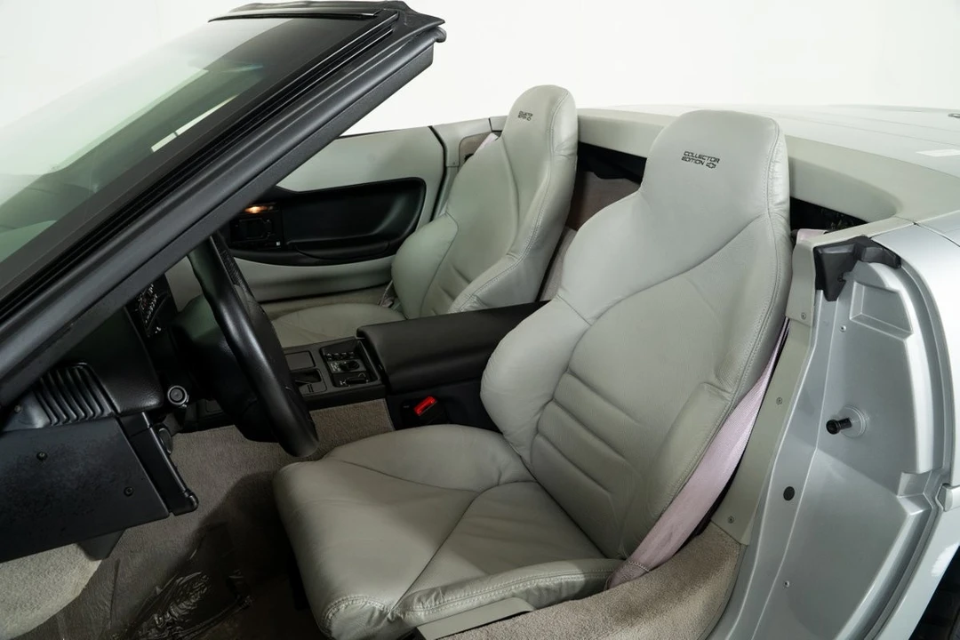 1996 Chevrolet Corvette C4 - Image 24 of 31