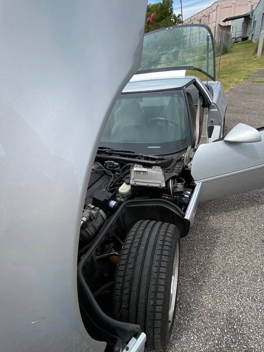 1996 Chevrolet Corvette C4 - Image 19 of 22