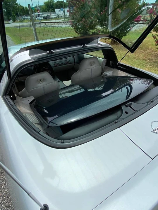 1996 Chevrolet Corvette C4 - Image 16 of 22