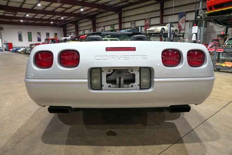 1996 Chevrolet Corvette C4 - Image 8 of 31