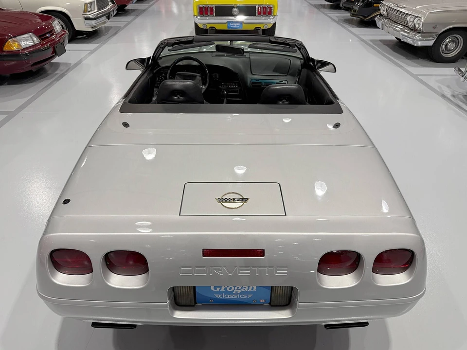1996 Chevrolet Corvette C4 - Image 17 of 31