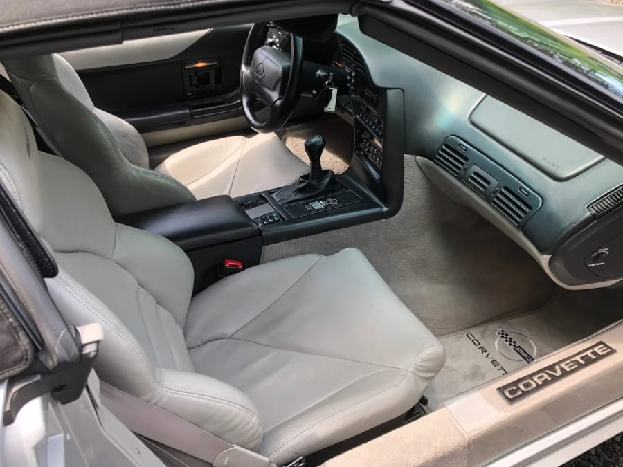 1996 Chevrolet Corvette C4 - Image 5 of 11