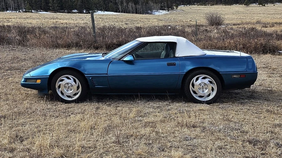 1996 Chevrolet Corvette C4 - Image 2 of 24
