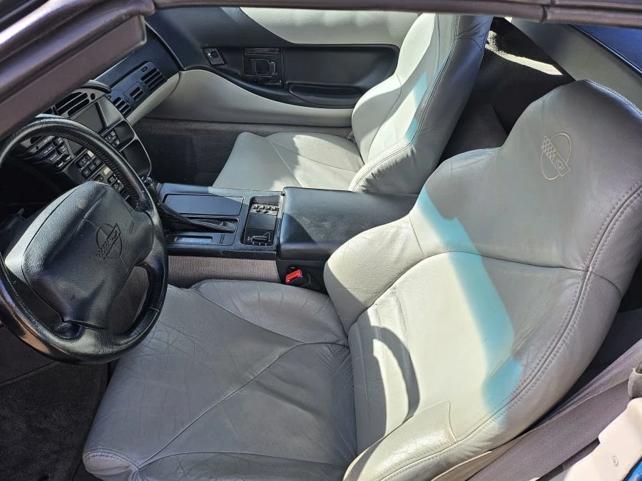 1996 Chevrolet Corvette C4 - Image 16 of 24
