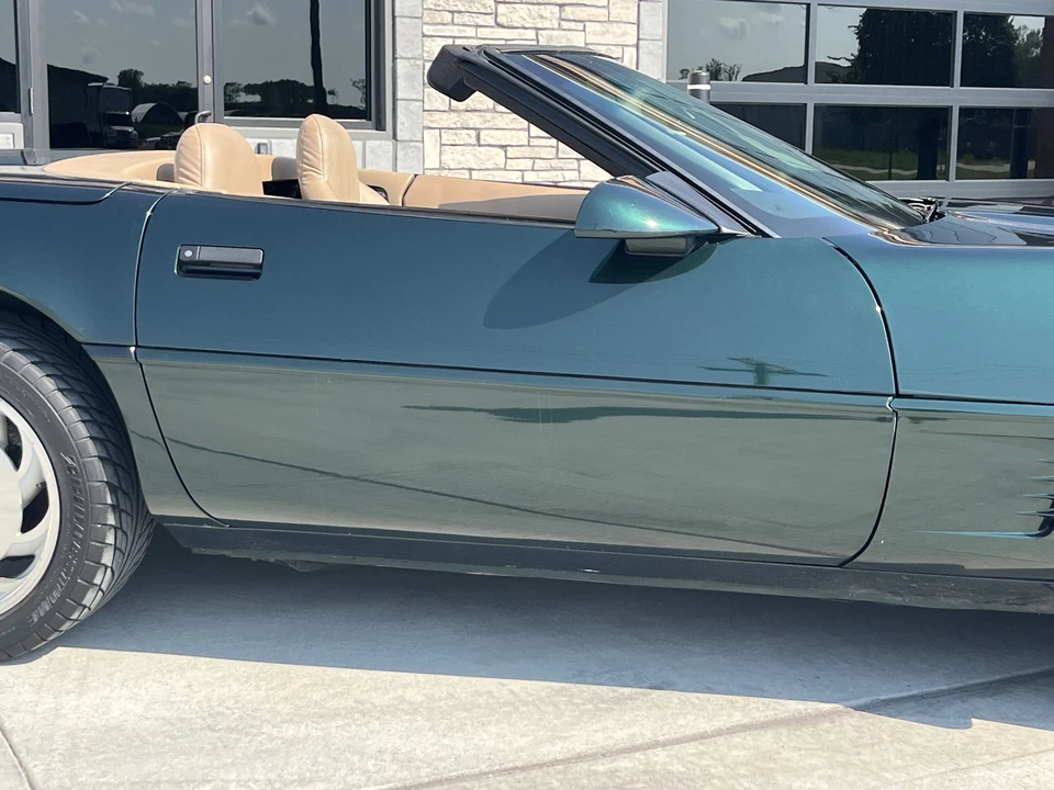 1996 Chevrolet Corvette C4 - Image 17 of 31