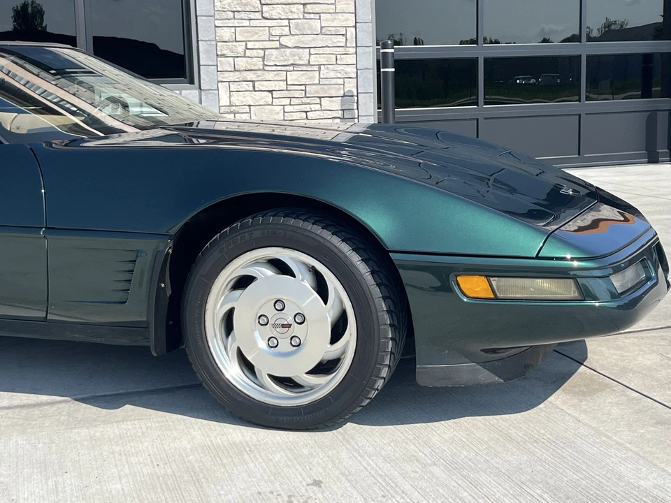 1996 Chevrolet Corvette C4 - Image 18 of 31