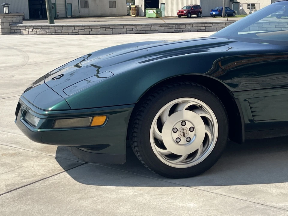 1996 Chevrolet Corvette C4 - Image 30 of 31