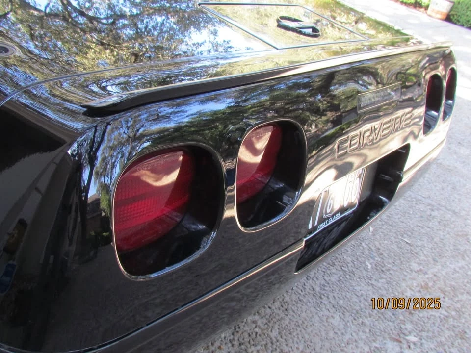 1996 Chevrolet Corvette C4 - Image 19 of 19