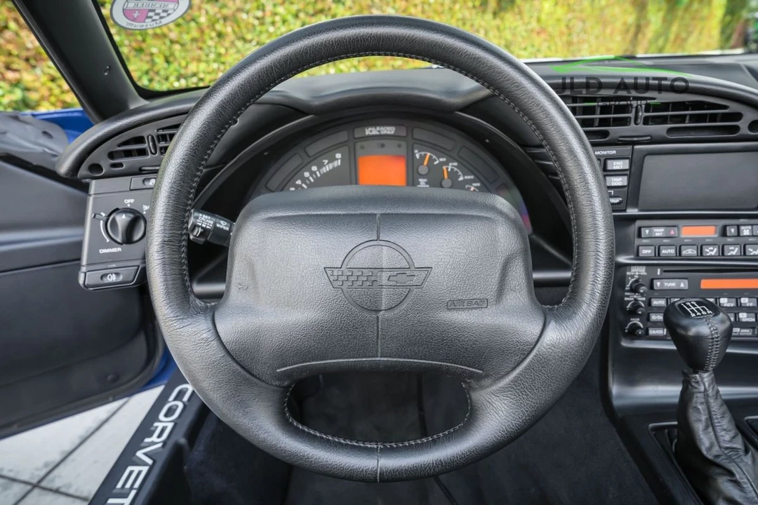 1996 Chevrolet Corvette C4 - Image 17 of 21