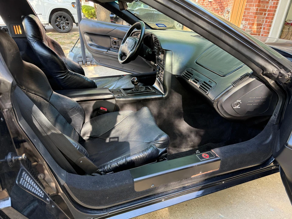 1996 Chevrolet Corvette C4 - Image 23 of 31