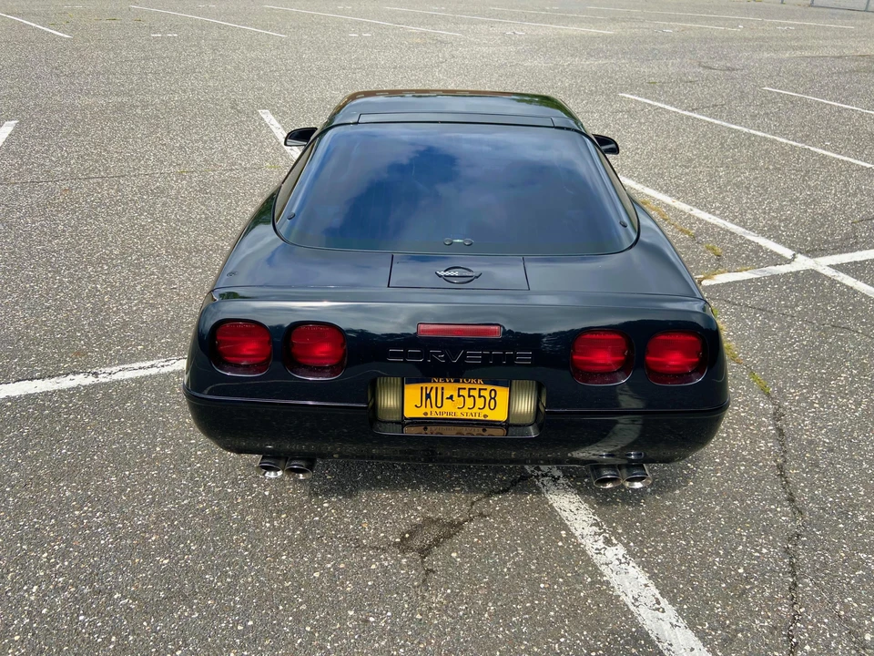 1996 Chevrolet Corvette C4 - Image 19 of 31