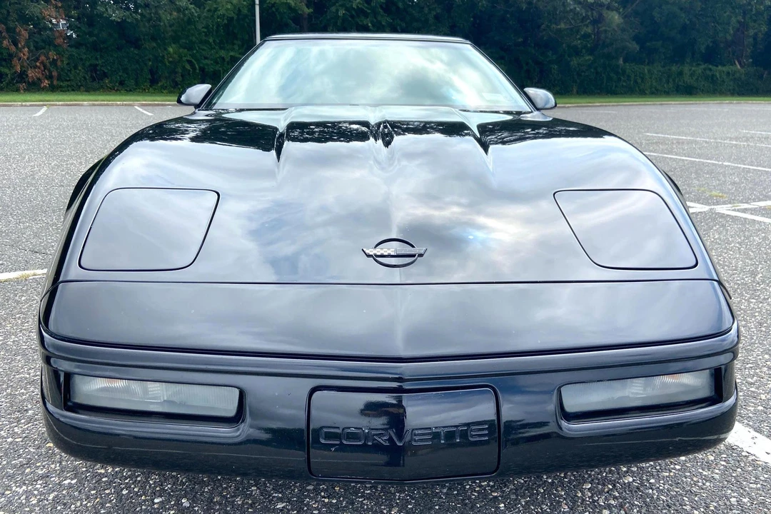 1996 Chevrolet Corvette C4 - Image 2 of 31