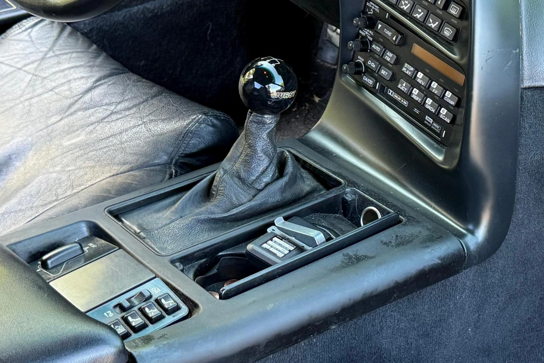 1996 Chevrolet Corvette C4 - Image 16 of 31