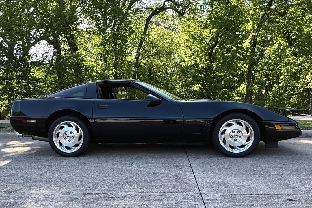 1996 Chevrolet Corvette C4 - Image 3 of 31