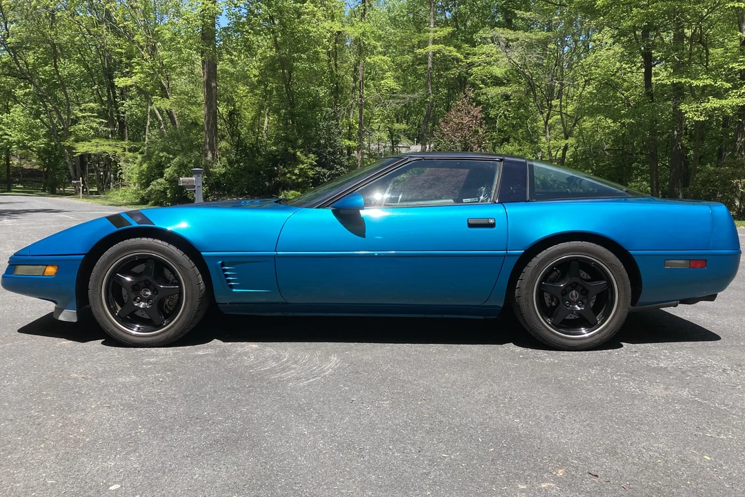 1996 Chevrolet Corvette C4 - Image 3 of 31