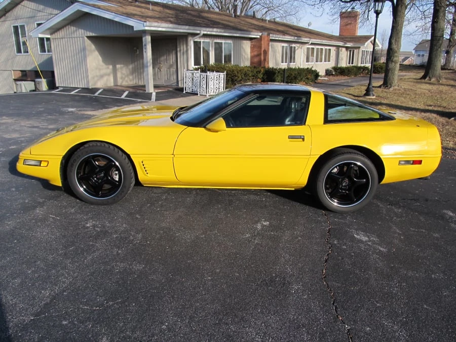 1996 Chevrolet Corvette C4 - Image 2 of 7