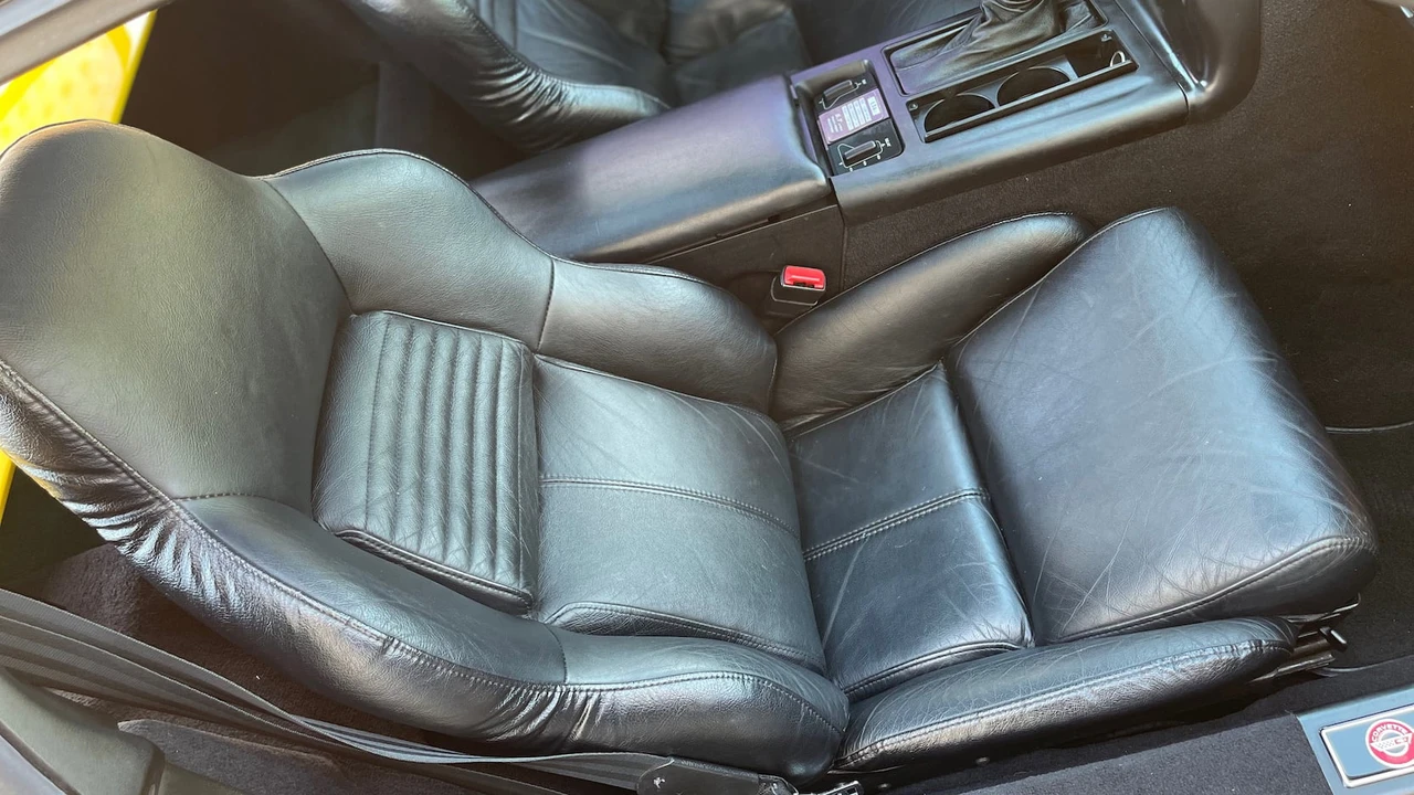 1996 Chevrolet Corvette C4 - Image 5 of 19