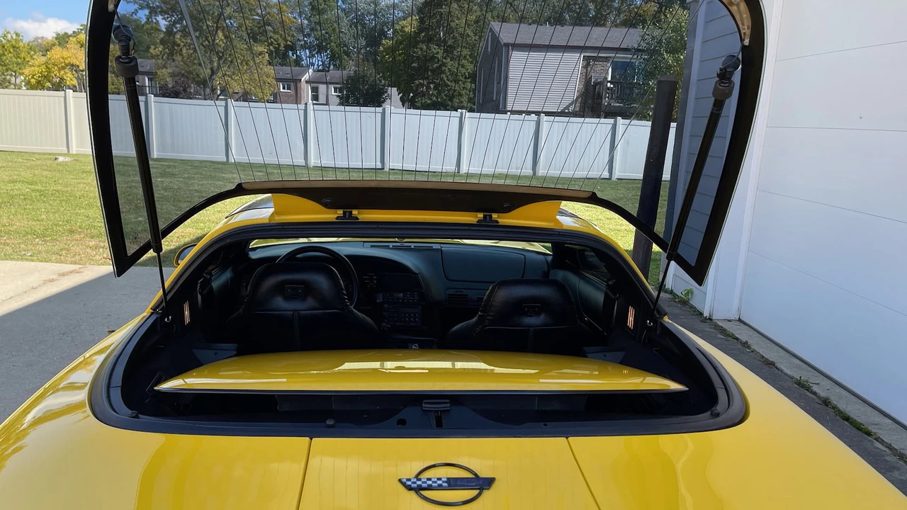 1996 Chevrolet Corvette C4 - Image 13 of 19