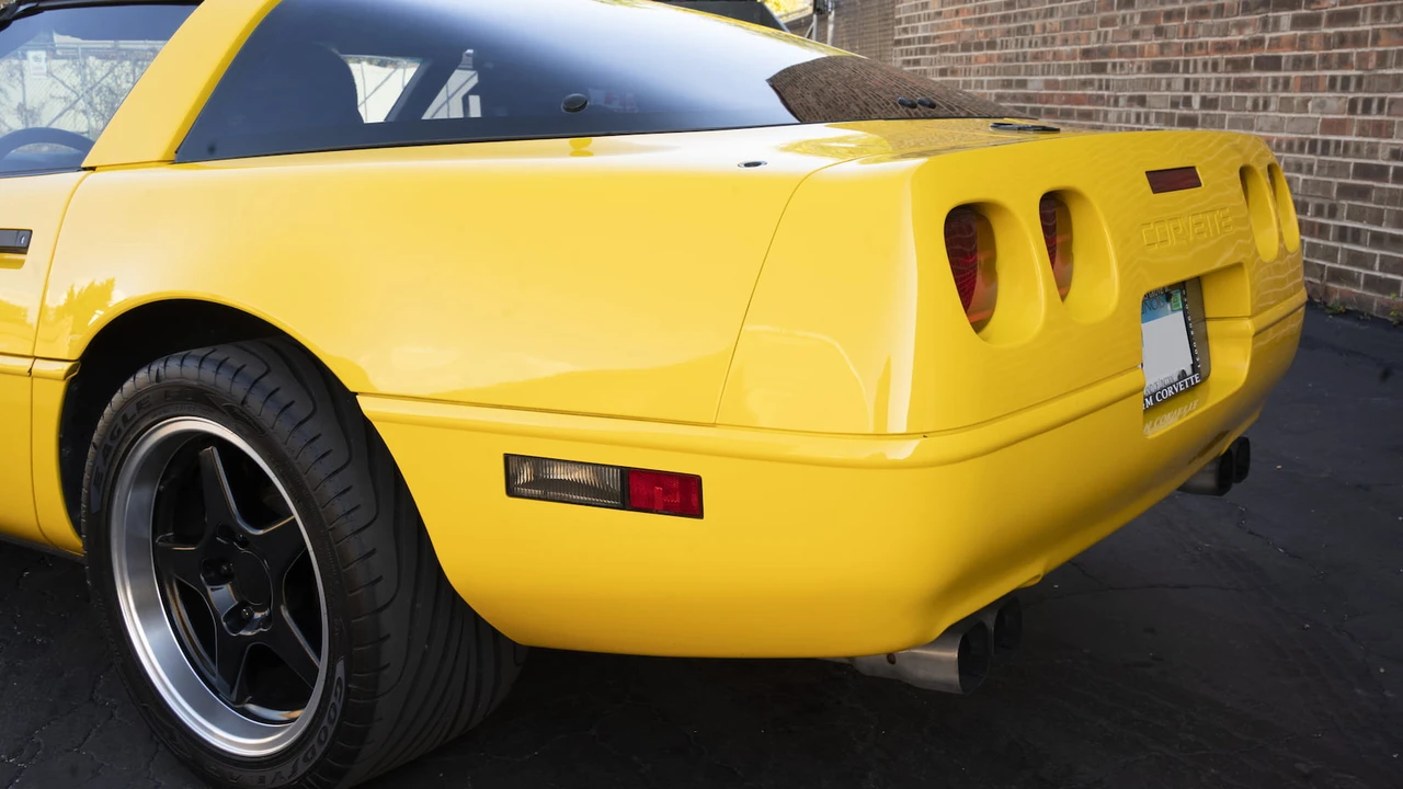 1996 Chevrolet Corvette C4 - Image 14 of 19
