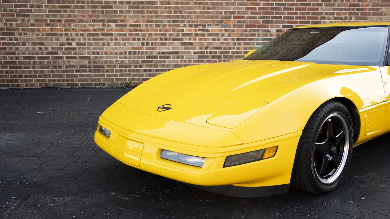 1996 Chevrolet Corvette C4 - Image 16 of 19