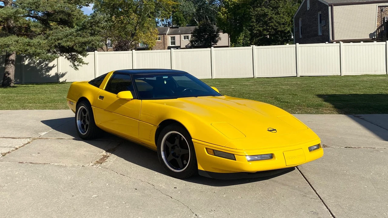 1996 Chevrolet Corvette C4 - Image 17 of 19