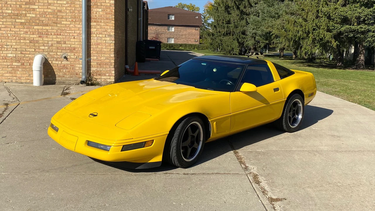1996 Chevrolet Corvette C4 - Image 18 of 19