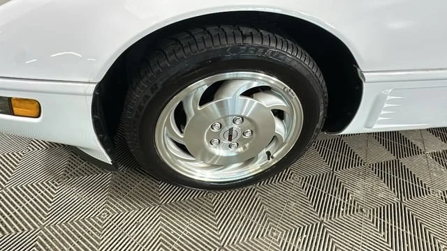 1996 Chevrolet Corvette C4 - Image 9 of 28