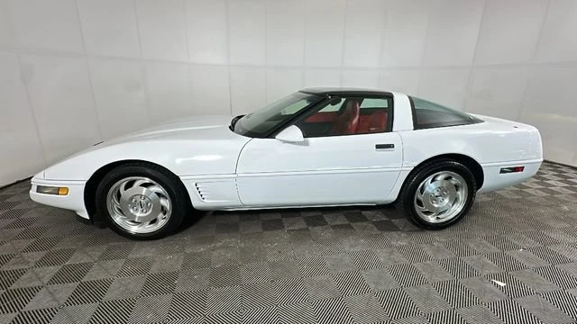 1996 Chevrolet Corvette C4 - Image 5 of 28