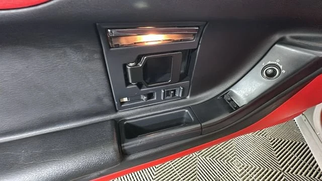1996 Chevrolet Corvette C4 - Image 10 of 28