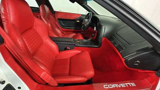 1996 Chevrolet Corvette C4 - Image 25 of 28