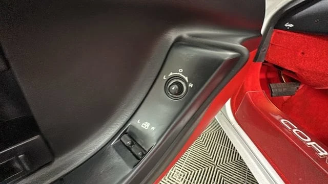 1996 Chevrolet Corvette C4 - Image 11 of 28