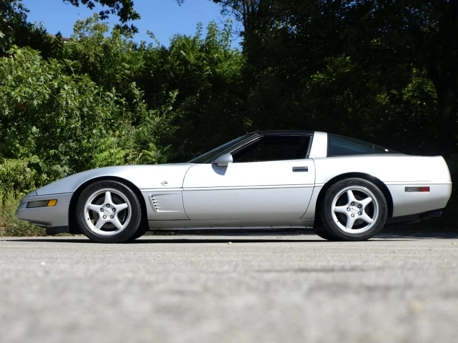 1996 Chevrolet Corvette C4 - Image 2 of 9