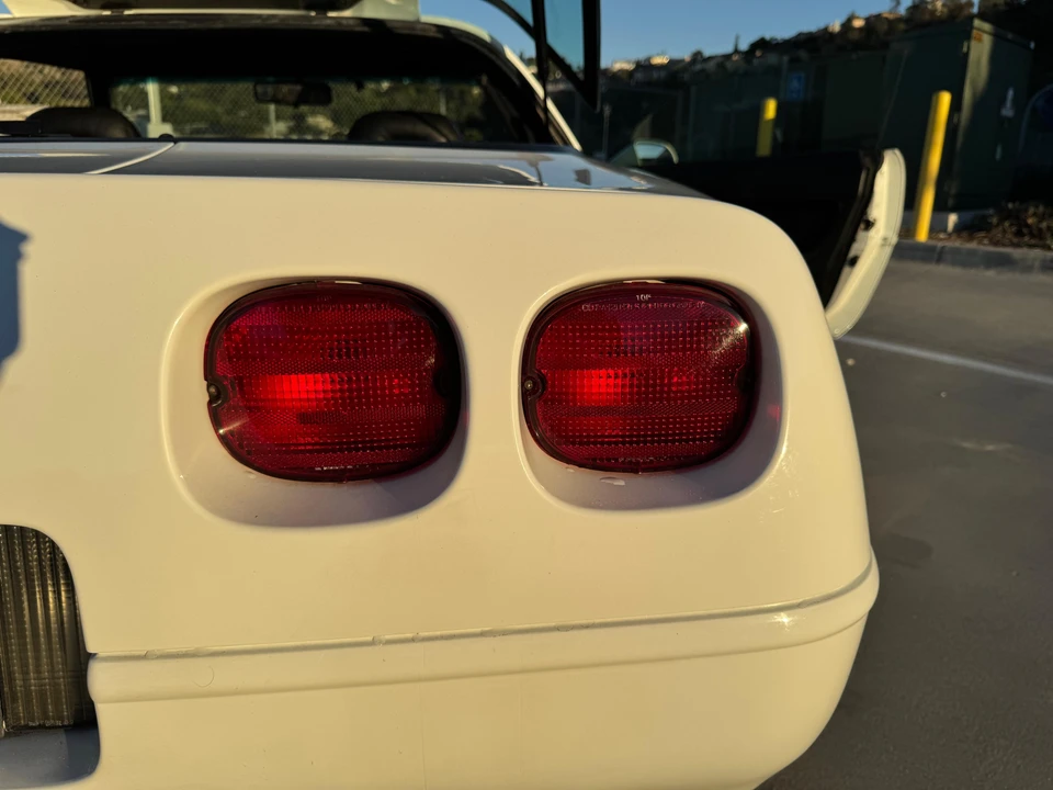 1996 Chevrolet Corvette C4 - Image 27 of 31