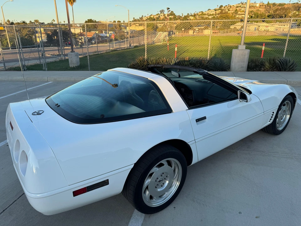 1996 Chevrolet Corvette C4 - Image 10 of 31
