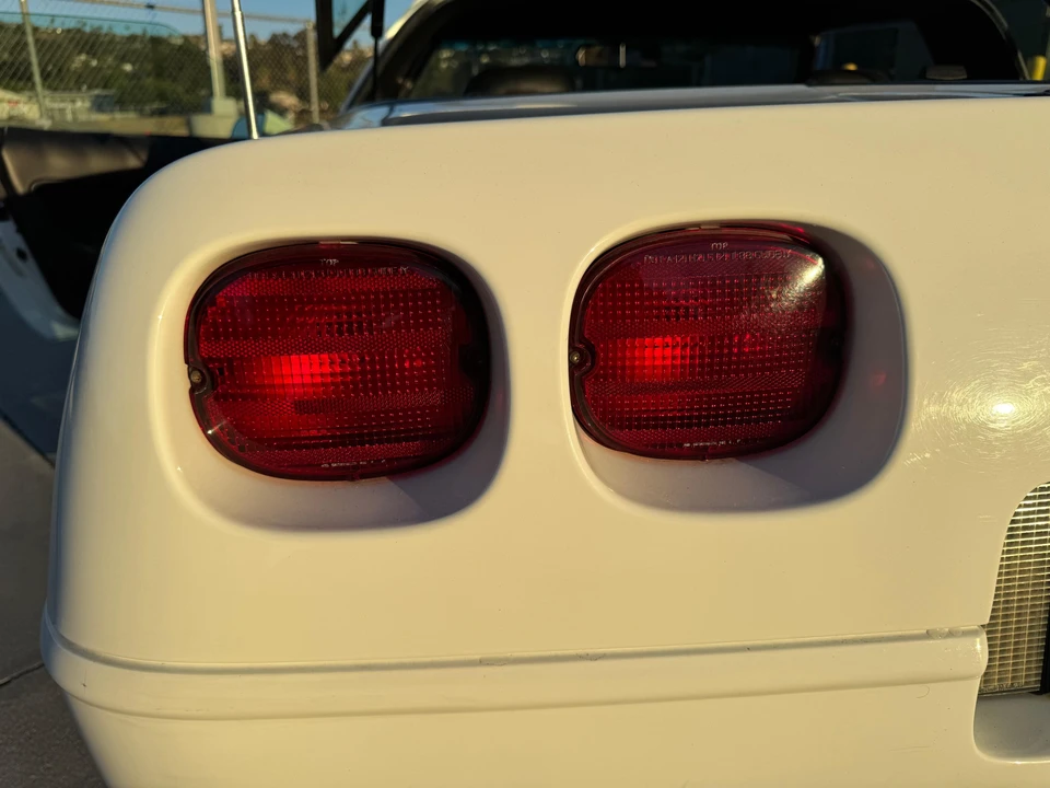 1996 Chevrolet Corvette C4 - Image 24 of 31