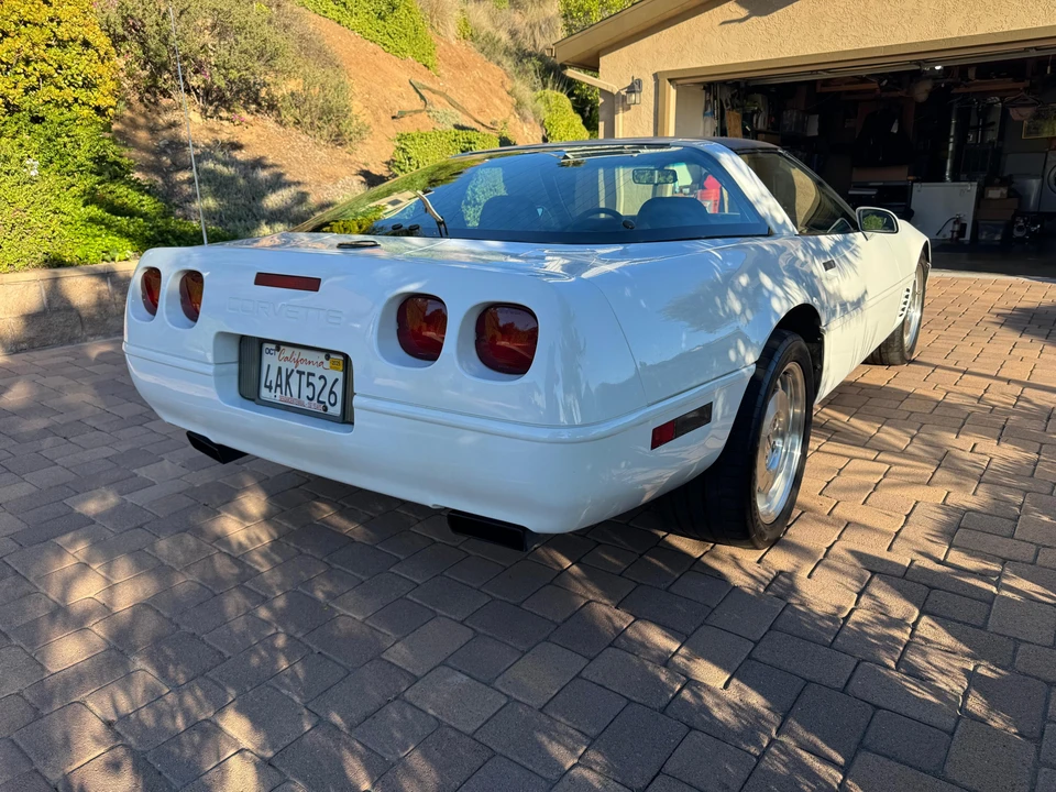 1996 Chevrolet Corvette C4 - Image 14 of 31