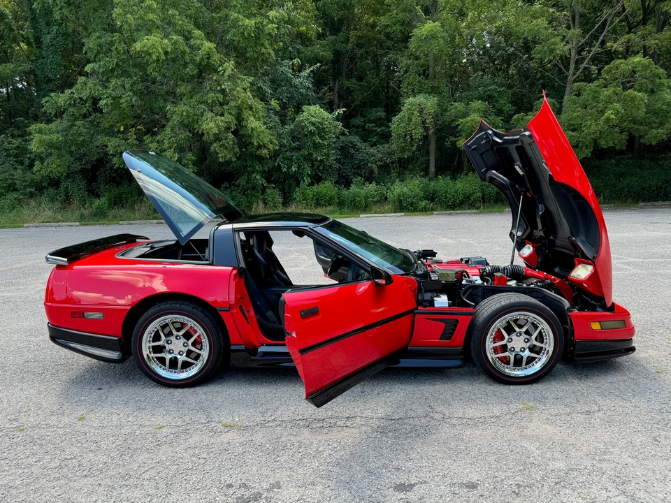 1996 Chevrolet Corvette C4 - Image 9 of 31