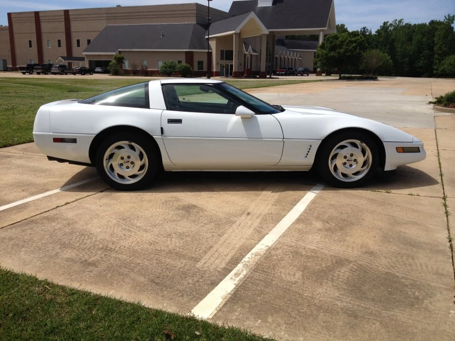 1996 Chevrolet Corvette C4 - Image 2 of 8