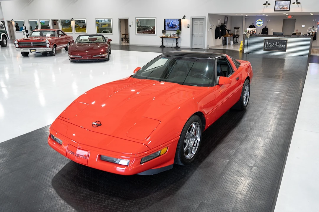 1996 Chevrolet Corvette C4 - Image 2 of 31