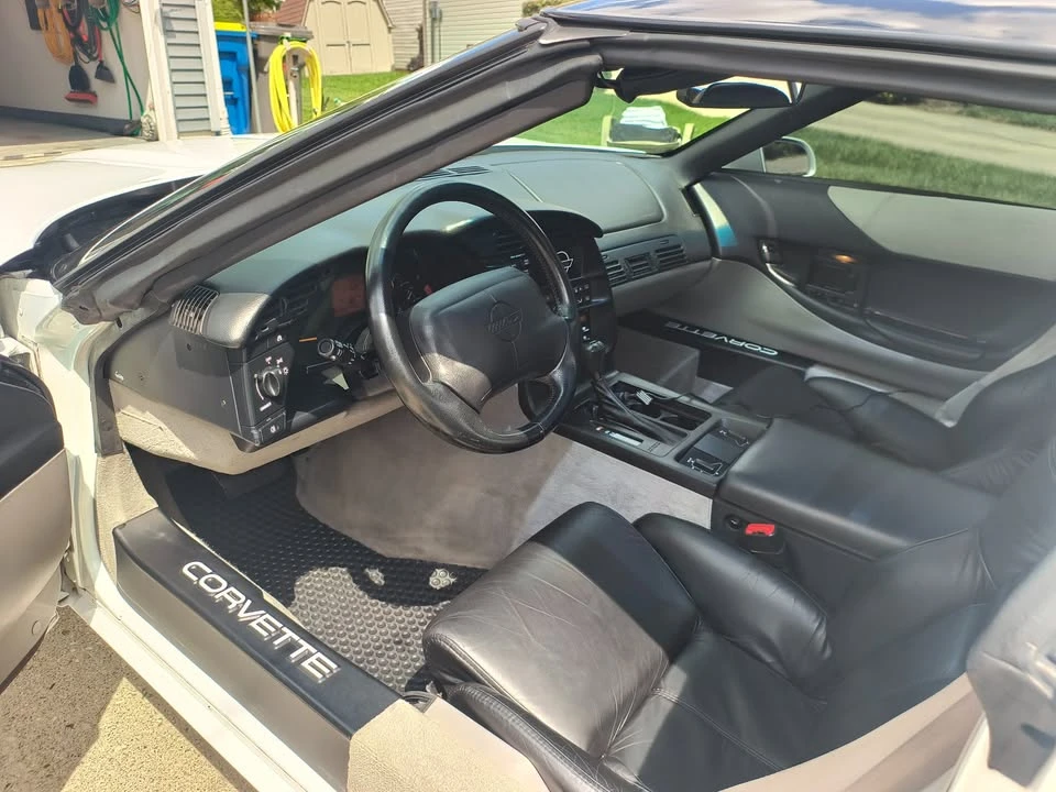 1996 Chevrolet Corvette C4 - Image 12 of 20