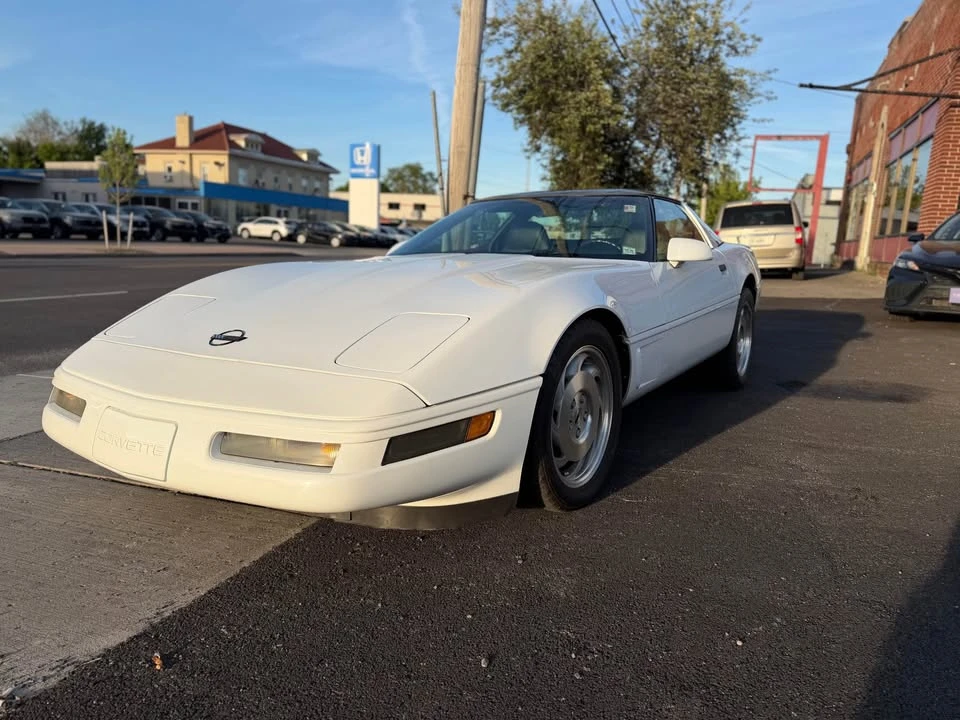 1996 Chevrolet Corvette C4 - Image 2 of 16